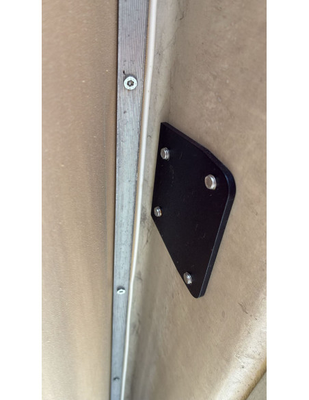 Barre de toit pour toit relevable